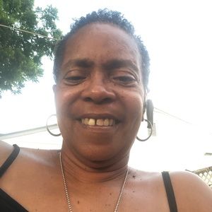 Meet your Posher, Yolanda